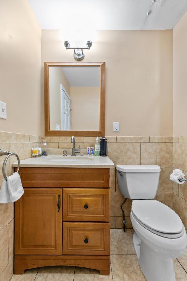 Bedroom Near Yale Hospital/Bridgeport Exterior photo
